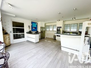  Maison � vendre 9 pi�ces 313 m�