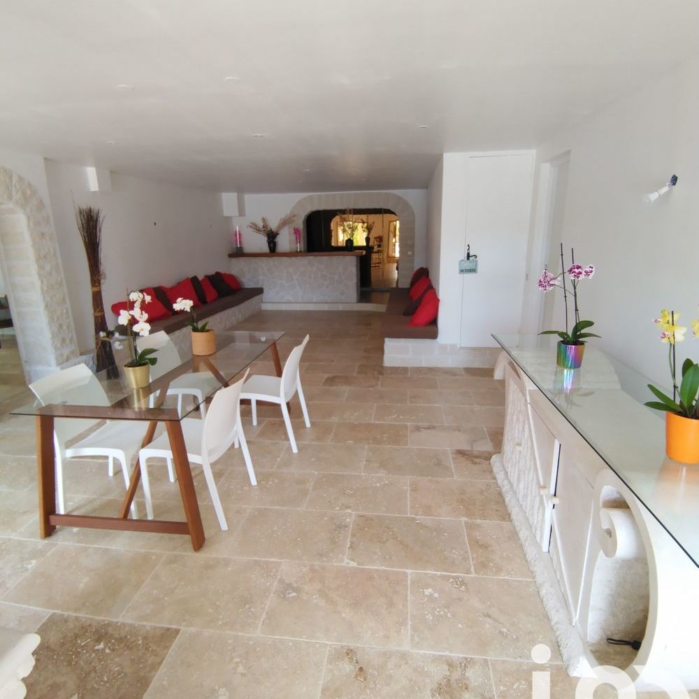 � vendre  Maison Saint-Paul-en-For�t (83440)