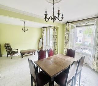  Immeuble � vendre 121 m�