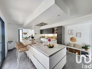  Maison � vendre 9 pi�ces 265 m�