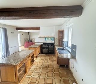  Maison � vendre 10 pi�ces 200 m�