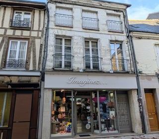  Immeuble � vendre 270 m�