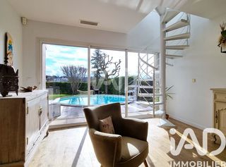  Maison � vendre 8 pi�ces 185 m�