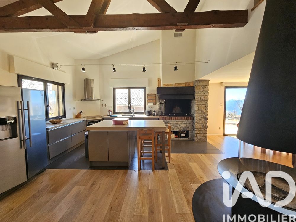 � vendre  Maison Saint-Apollinaire (05160)