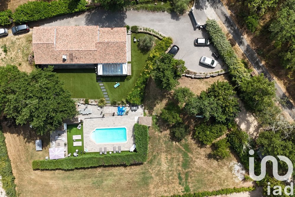 � vendre  Maison Bagnols-en-For�t (83600)