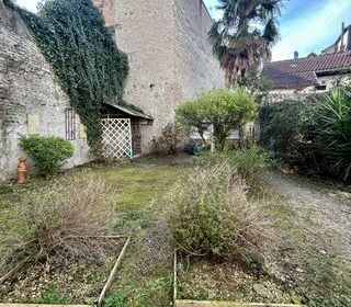  Immeuble � vendre 280 m�