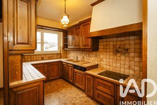  Maison � vendre 8 pi�ces 219 m�