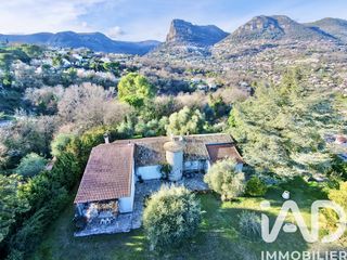  Maison � vendre 7 pi�ces 220 m�