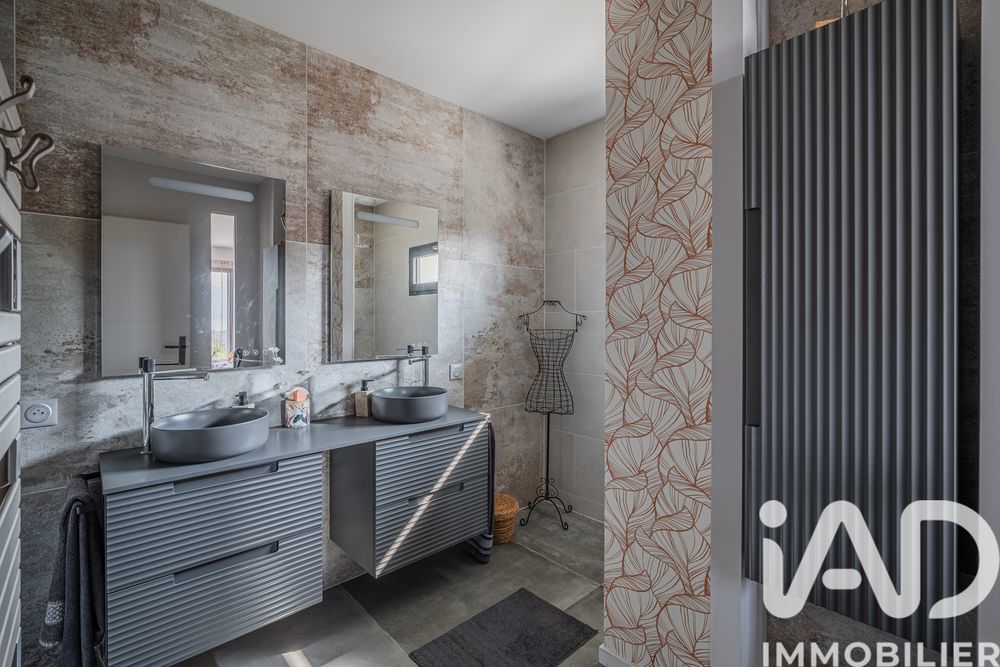 � vendre  Maison Voiron (38500)