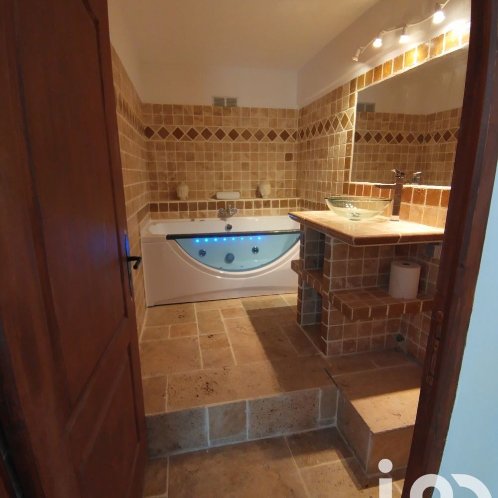 � vendre  Maison Saint-Paul-en-For�t (83440)