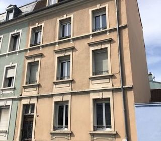  Immeuble � vendre 210 m�