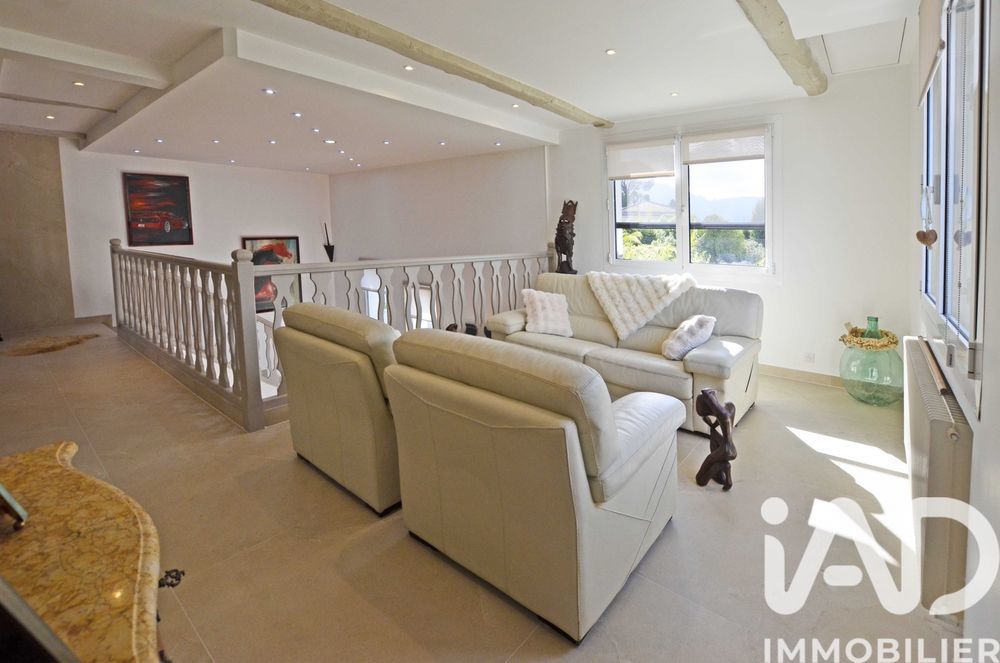 � vendre  Villa Mandelieu-la-Napoule (06210)