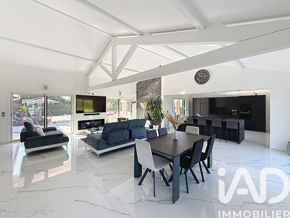 � vendre  Maison Balbigny (42510)