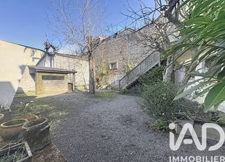  Immeuble � vendre 82 m�