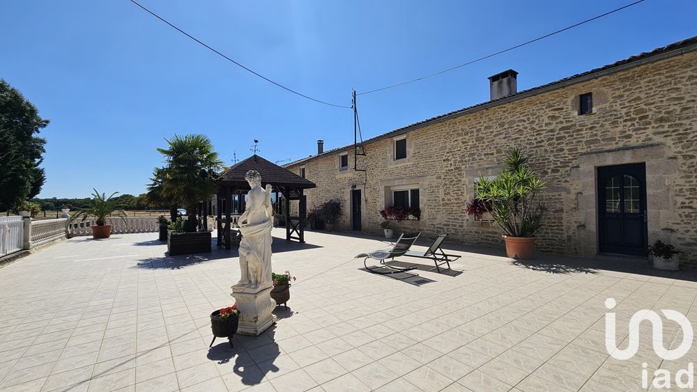 � vendre  Maison Villefagnan (16240)