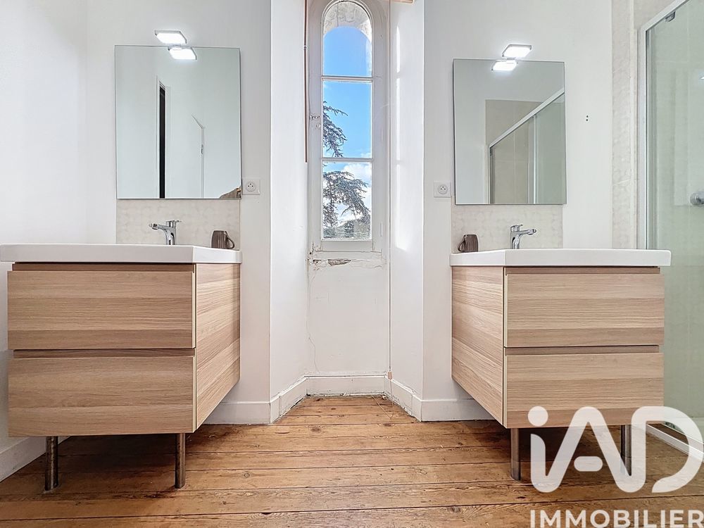 � vendre  Propri�t�/ch�teau Villenave-de-Rions (33550)