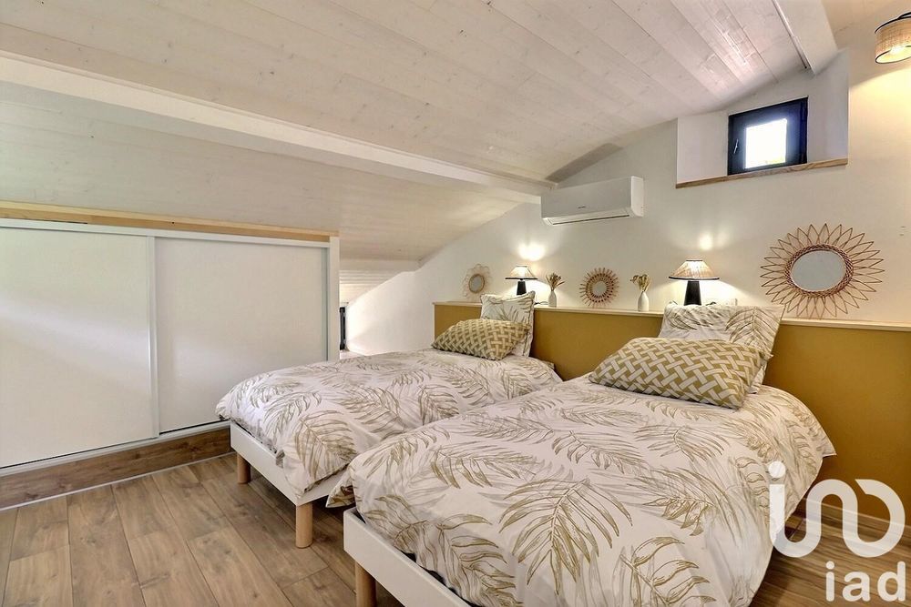 � vendre  Maison Saint-Victor (07410)