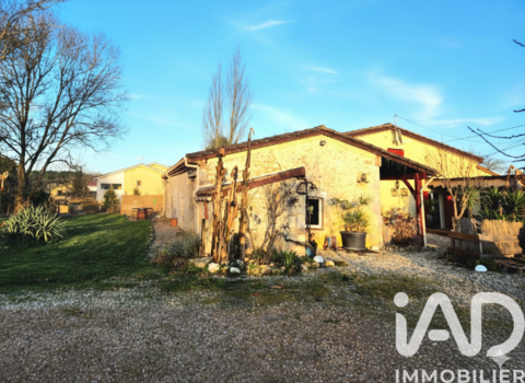   Vente Maison de village 5 pi�ces Maison - 5 pi�ce(s) - 170 m�