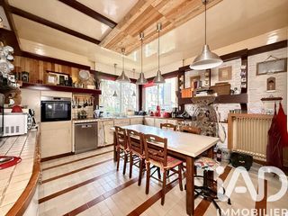  Maison � vendre 8 pi�ces 230 m�