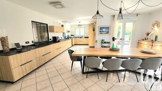  Maison � vendre 6 pi�ces 200 m�