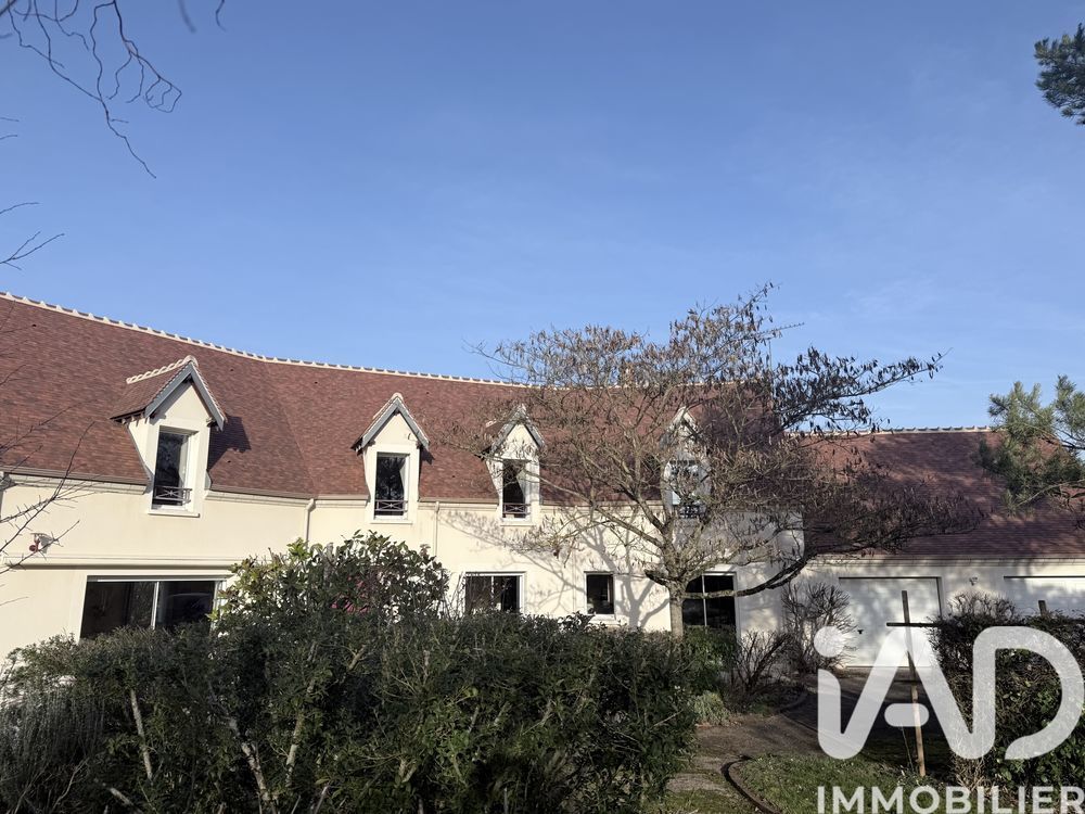 � vendre  Villa Champlay (89300)