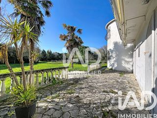  Maison � vendre 8 pi�ces 305 m�