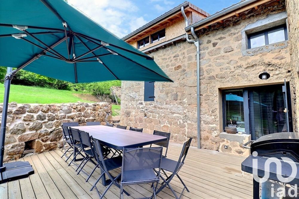 � vendre  Maison Saint-Victor (07410)