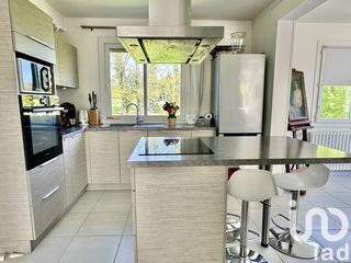  Maison � vendre 9 pi�ces 202 m�