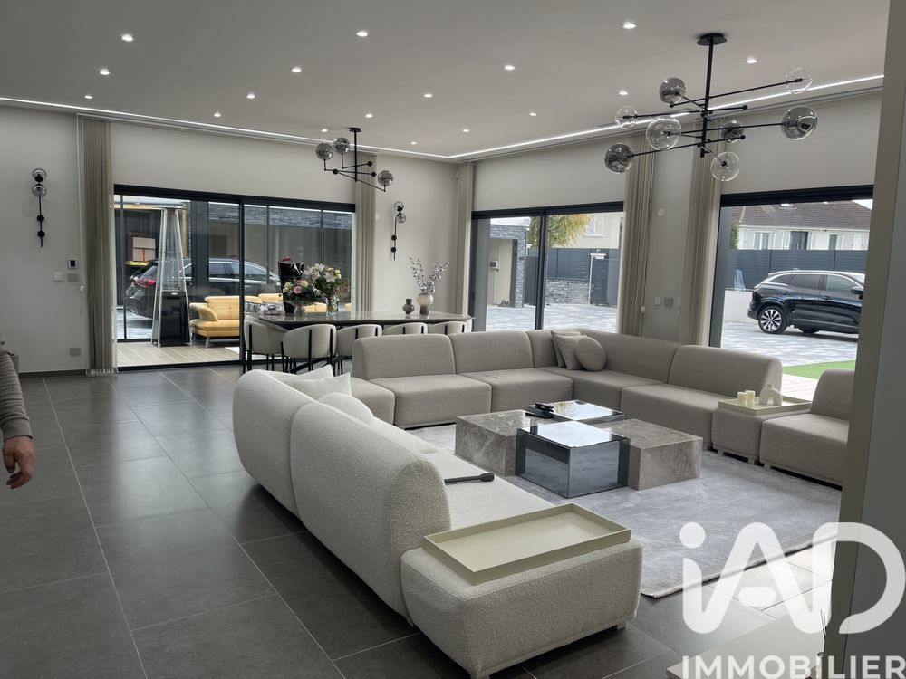 � vendre  Maison Sens (89100)