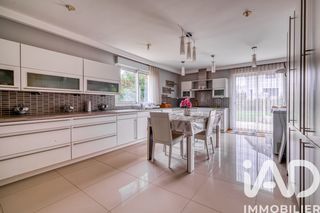  Maison � vendre 6 pi�ces 220 m�