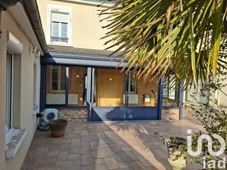  Maison � vendre 9 pi�ces 219 m�