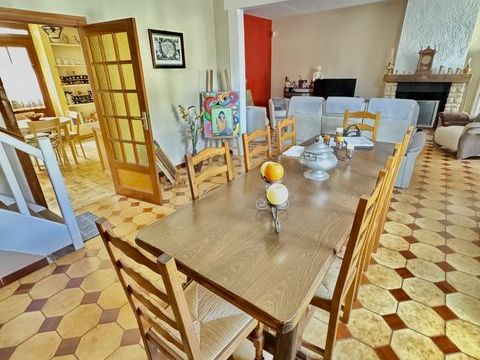   Vente Maison/villa 7 pi�ces Maison - 7 pi�ce(s) - 153 m�