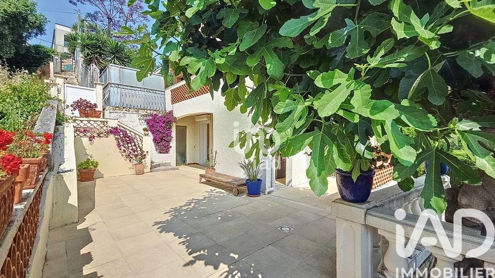 � vendre  Appartement Roquebrune-Cap-Martin (06190)