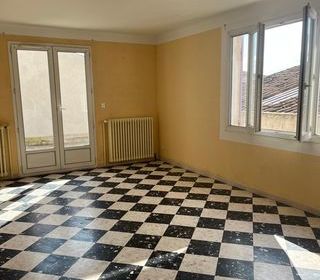  Immeuble � vendre 550 m�