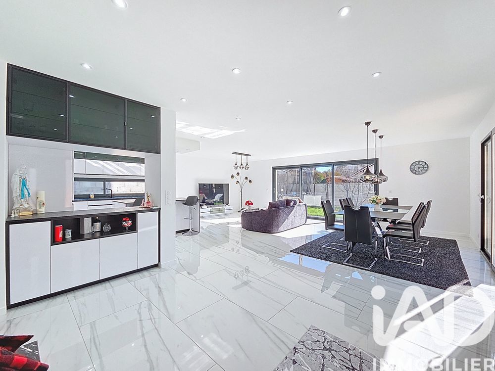 � vendre  Maison Versonnex (01210)