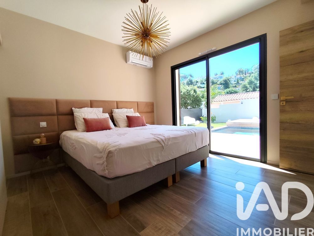 � vendre  Maison Hy�res (83400)