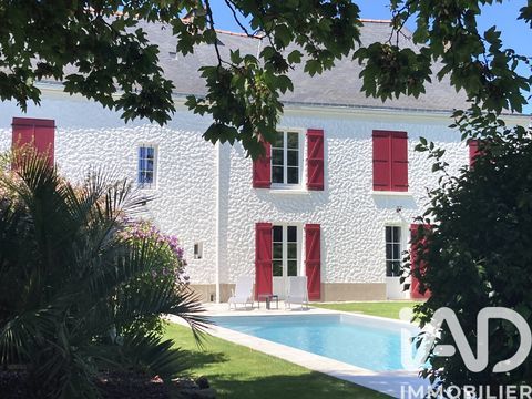   Vente Demeure 10 pi�ces Maison - 10 pi�ce(s) - 253 m�