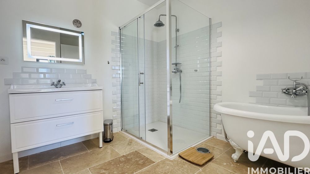 � vendre  Maison Saint-Quentin-la-Poterie (30700)