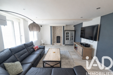   Vente Maison de village 4 pi�ces Maison - 4 pi�ce(s) - 144 m�