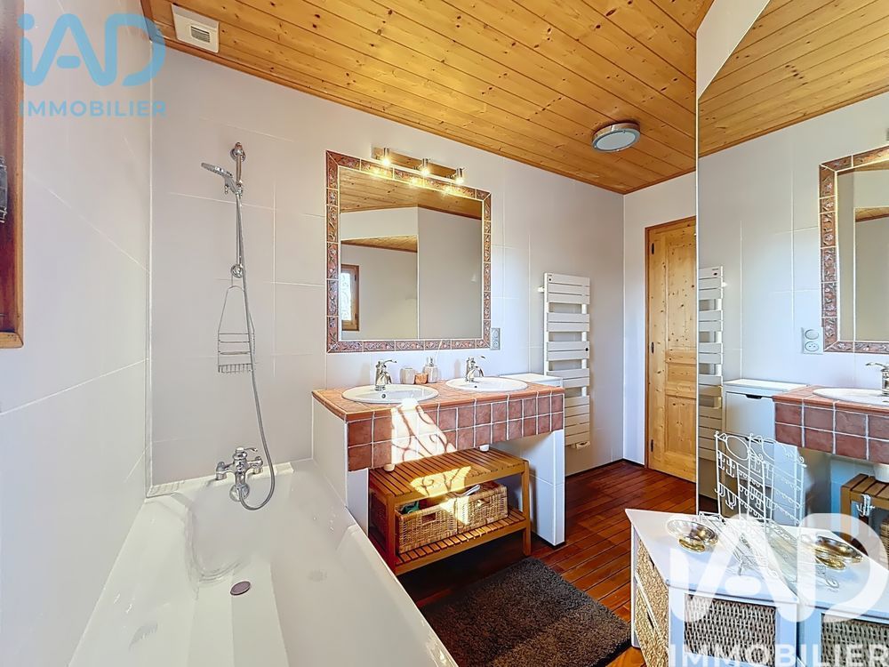 � vendre  Maison Farges (01550)