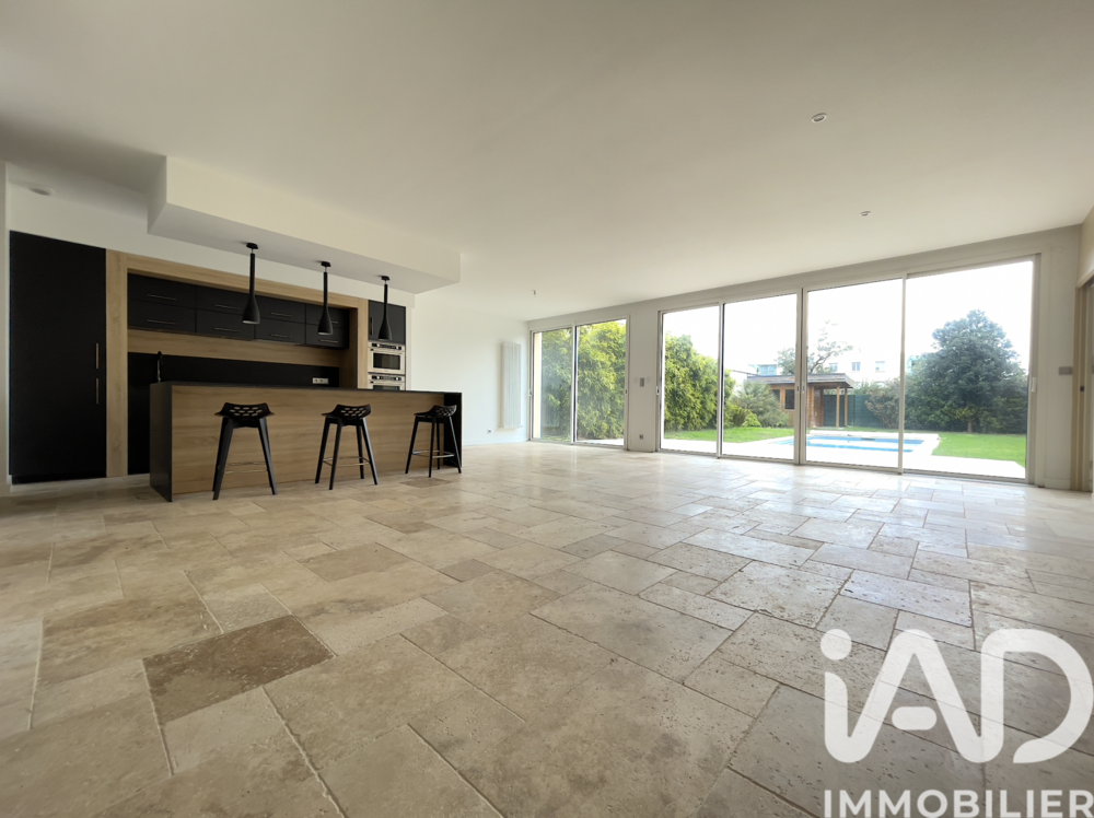 � vendre  Appartement Bordeaux (33800)