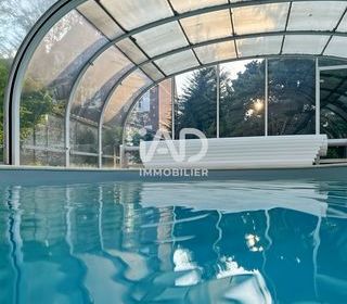  Maison � vendre 9 pi�ces 295 m�