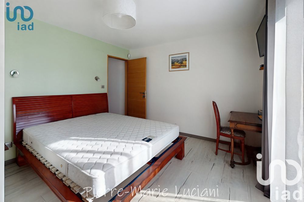 � vendre  Maison Cucuron (84160)