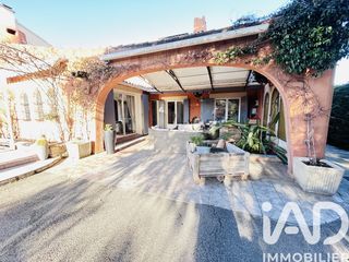  Maison � vendre 5 pi�ces 215 m�