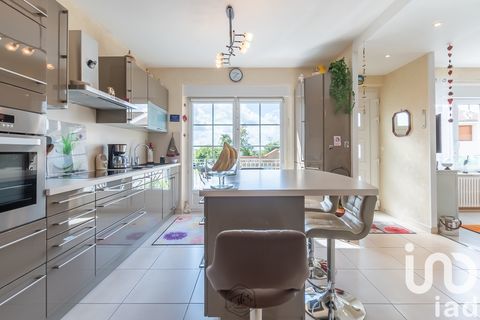   Vente Maison de village 5 pi�ces Maison - 5 pi�ce(s) - 106 m�