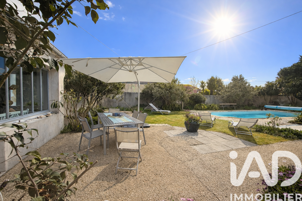 � vendre  Maison Loix (17111)