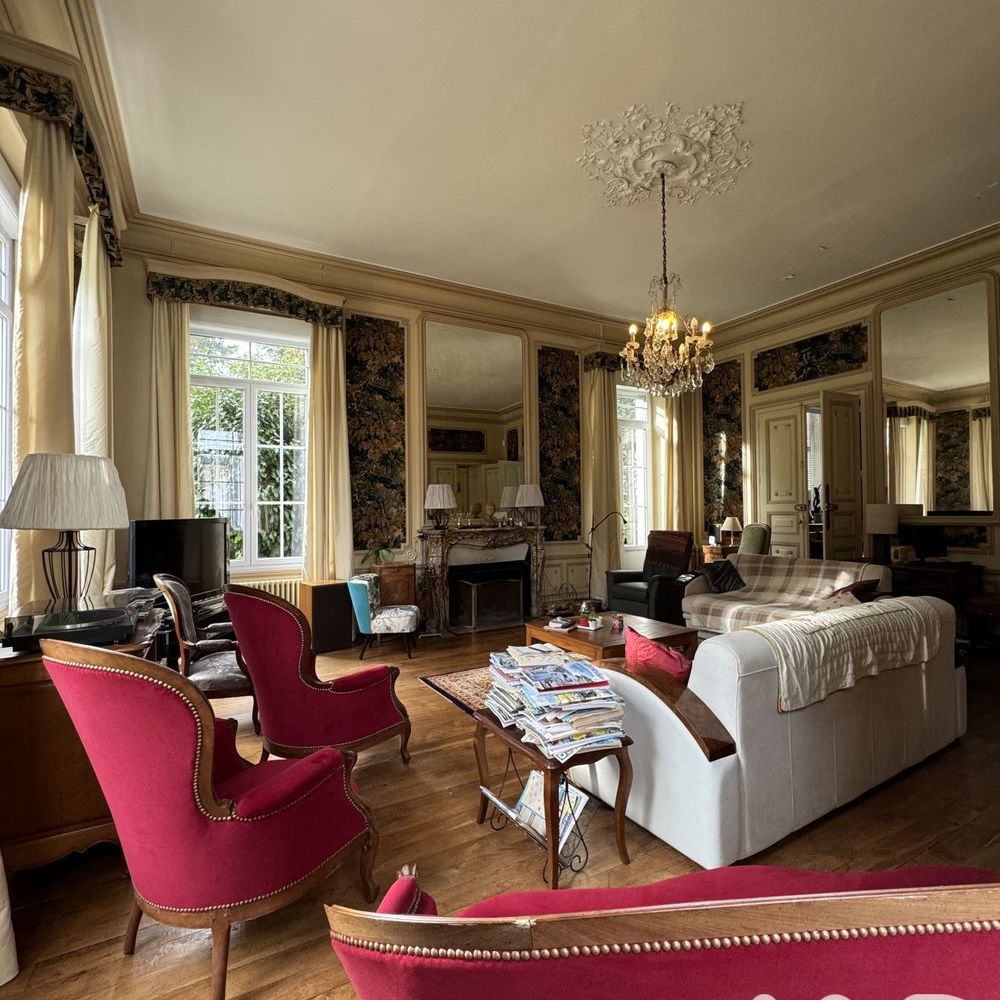 � vendre  Propri�t�/ch�teau Vornay (18130)