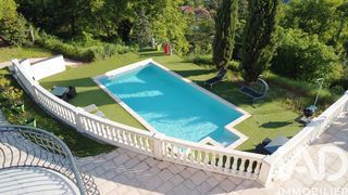  Maison � vendre 8 pi�ces 282 m�