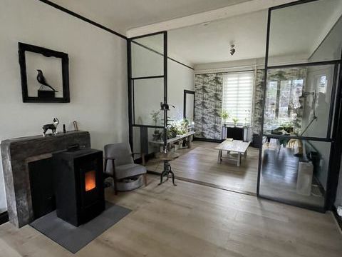   Vente Maison/villa 8 pi�ces Maison - 8 pi�ce(s) - 194 m�