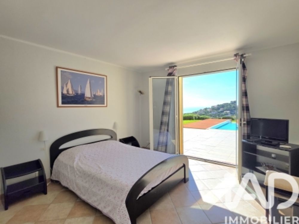 � vendre  Maison Cavalaire-sur-Mer (83240)